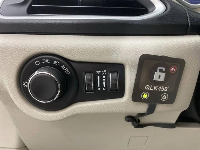 2017 Chrysler Pacifica Touring