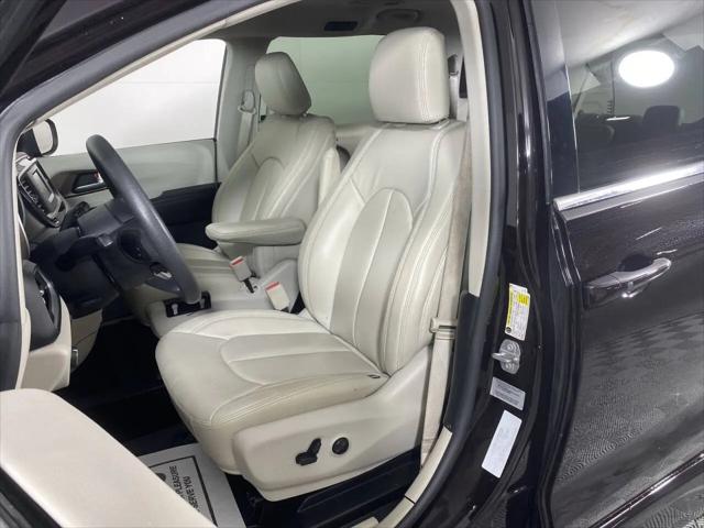 2017 Chrysler Pacifica Touring