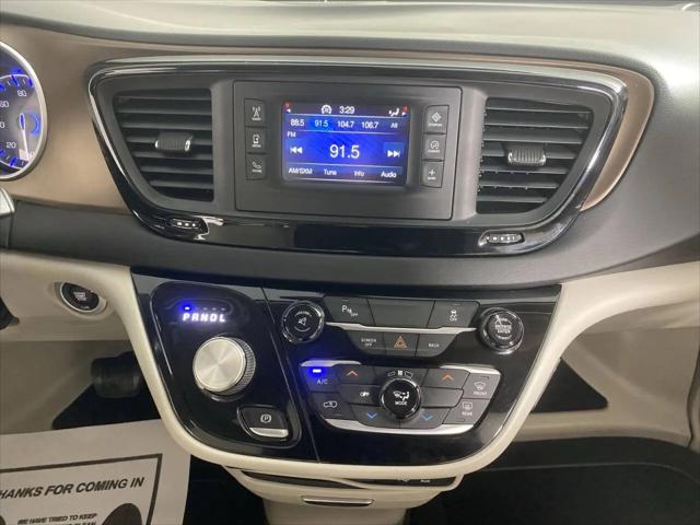 2017 Chrysler Pacifica Touring