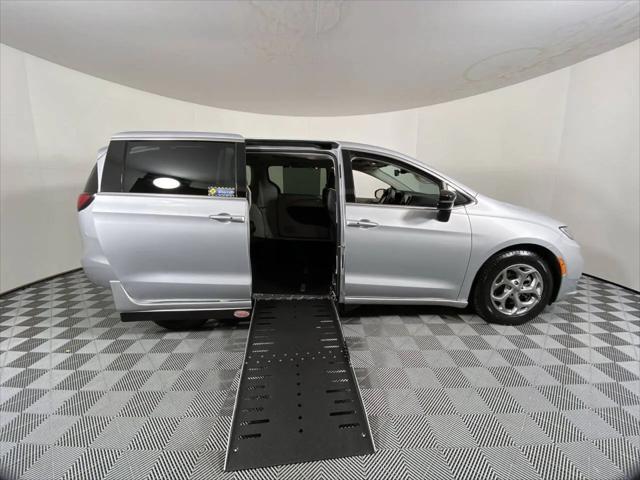 2024 Chrysler Pacifica Limited