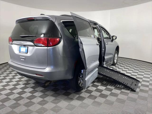 2021 Chrysler Voyager LXI