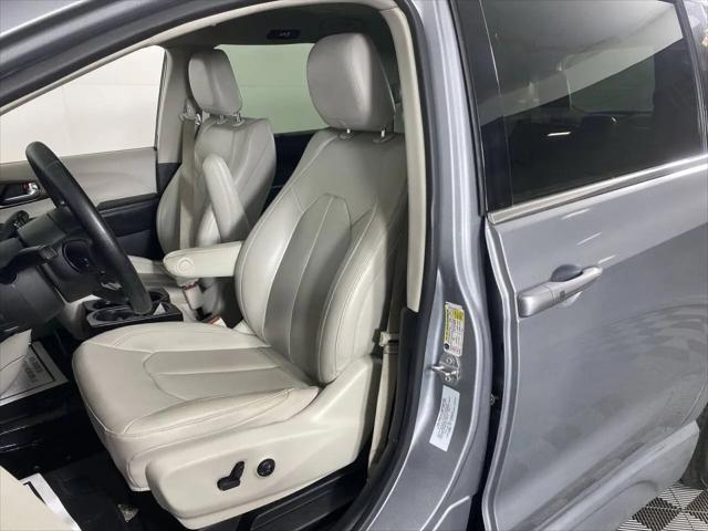 2021 Chrysler Voyager LXI