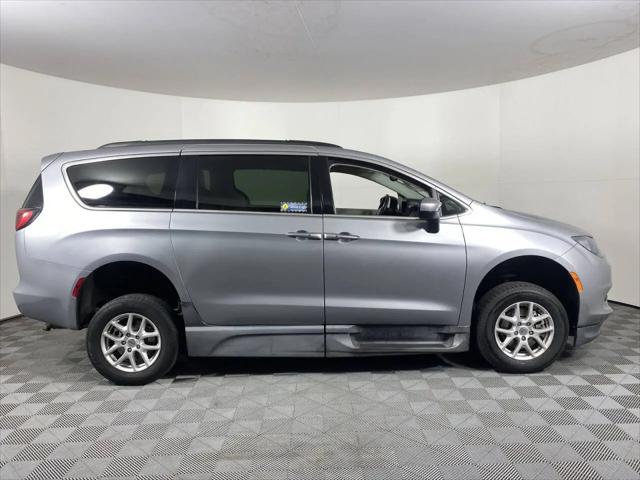 2021 Chrysler Voyager LXI