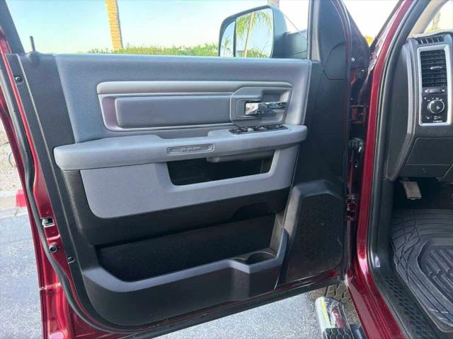 2018 Ram 1500 Big Horn Crew Cab 4x4 5'7" Box