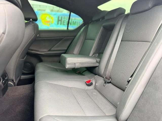 2021 Lexus IS 300 300