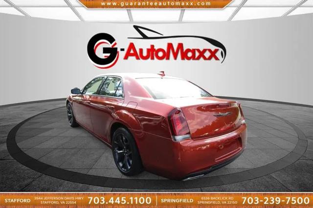 2020 Chrysler 300 Touring