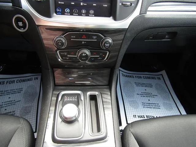 2020 Chrysler 300 Touring