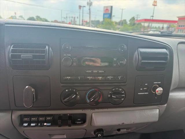 2005 Ford F-550 XL