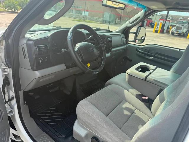 2005 Ford F-550 XL