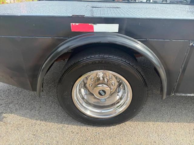 2005 Ford F-550 XL