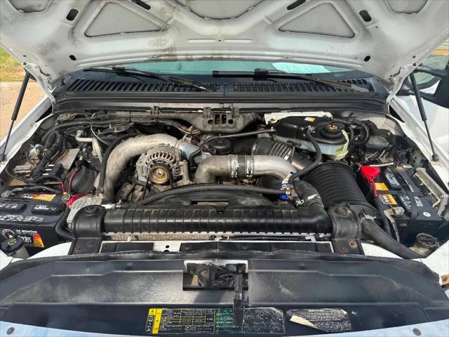 2005 Ford F-550 XL