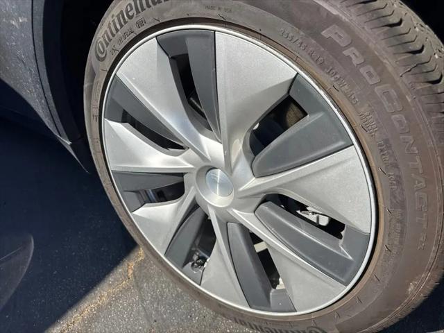 2021 Tesla Model Y Standard Range Rear-Wheel Drive
