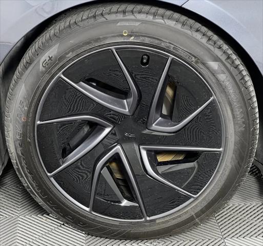 2021 Tesla Model S Plaid Tri Motor All-Wheel Drive