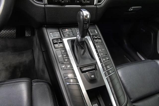 2015 Porsche Macan S