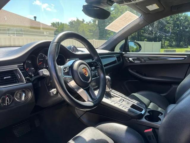 2016 Porsche Macan Turbo