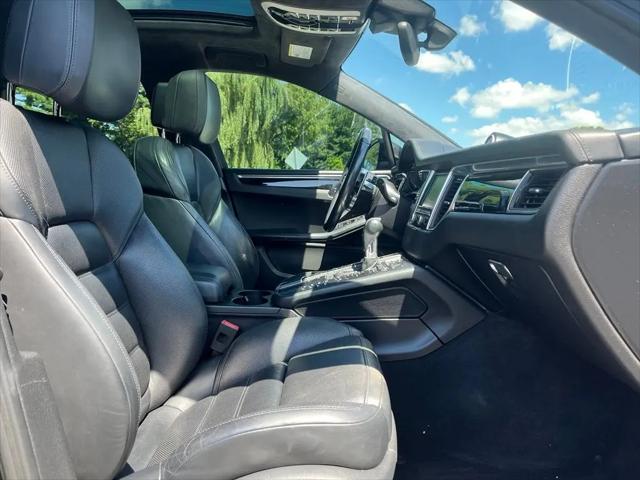 2016 Porsche Macan Turbo
