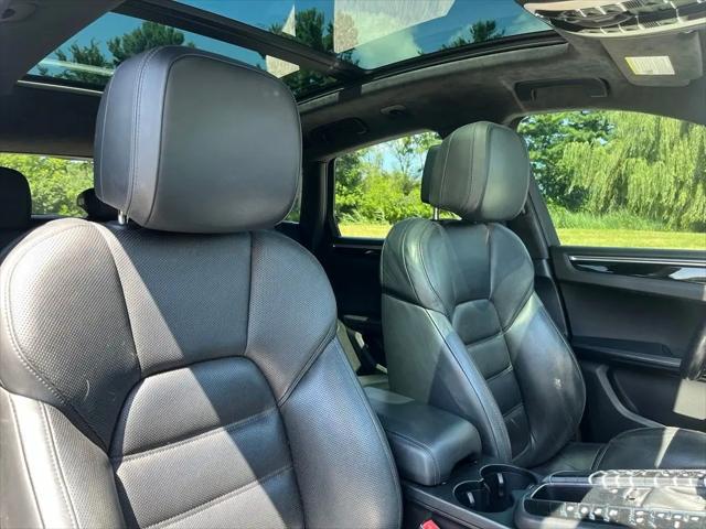 2016 Porsche Macan Turbo