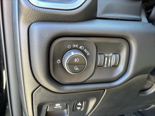 2026 Ram 1500 Big Horn Crew Cab 4x4 64 Box