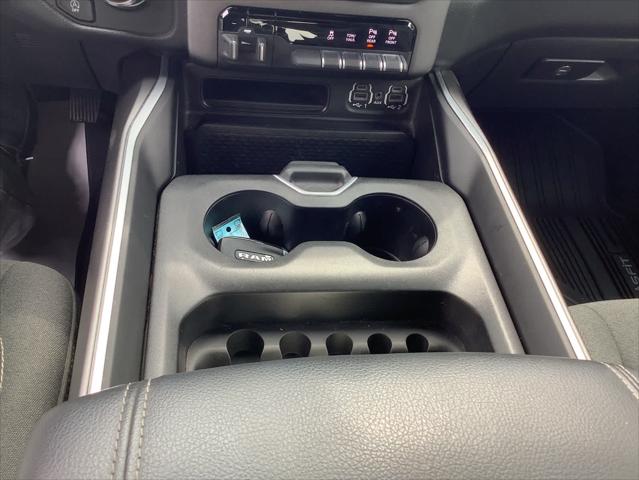 2021 Ram 1500 Big Horn Crew Cab 4x4 5'7" Box