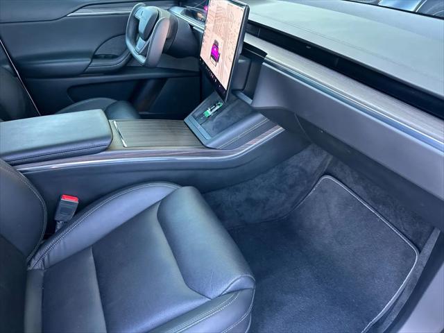 2023 Tesla Model X Standard Range