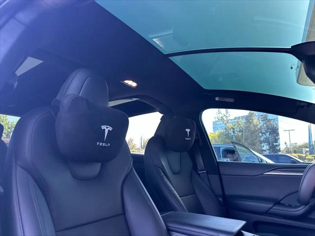 2023 Tesla Model X Standard Range