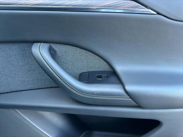 2023 Tesla Model X Standard Range