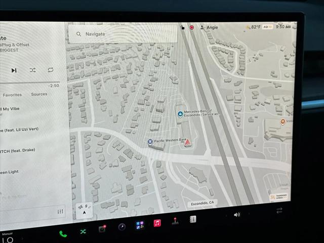 2023 Tesla Model X Standard Range
