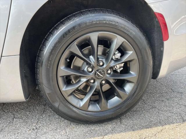 2021 Chrysler Pacifica Touring