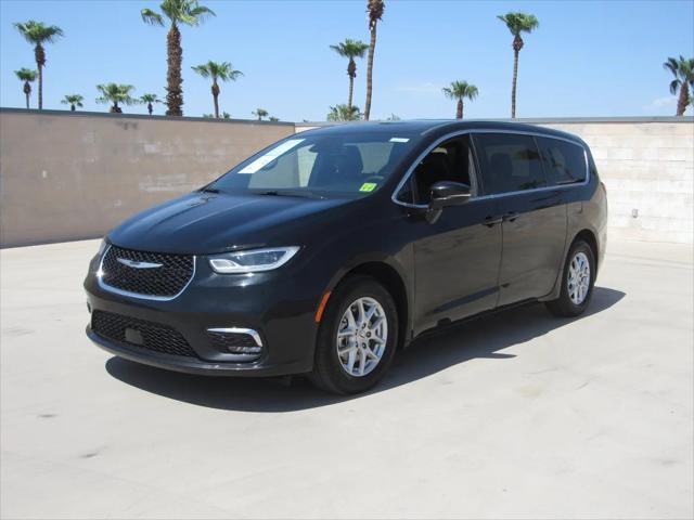2025 Chrysler Pacifica Select for sale in Mesa, AZ
