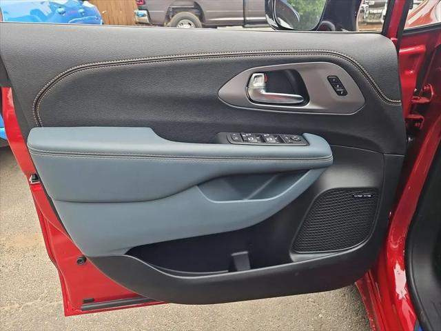 2027 Chrysler Pacifica Pinnacle