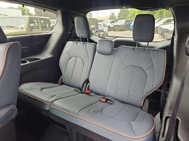 2027 Chrysler Pacifica Pinnacle