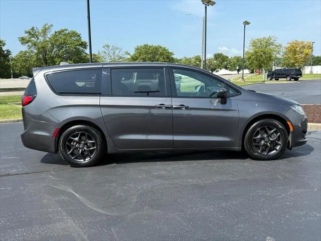 2020 Chrysler Pacifica Touring