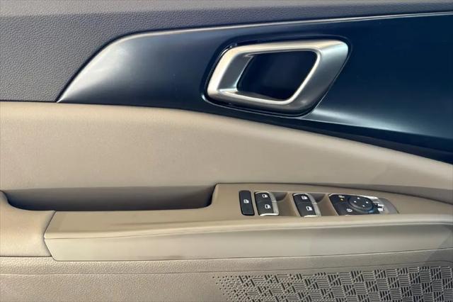2027 Kia Carnival LXS