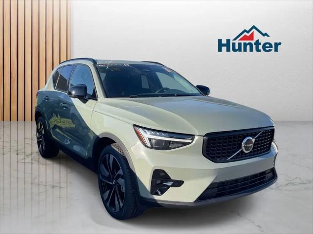 2025 Volvo XC40 B5 Ultra Dark Theme for sale in Fletcher, NC