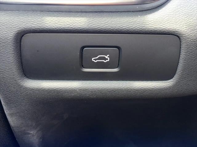 2024 Volvo S60 B5 Core Dark Theme