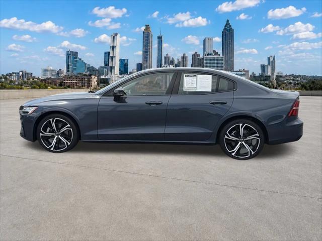 2024 Volvo S60 B5 Core Dark Theme