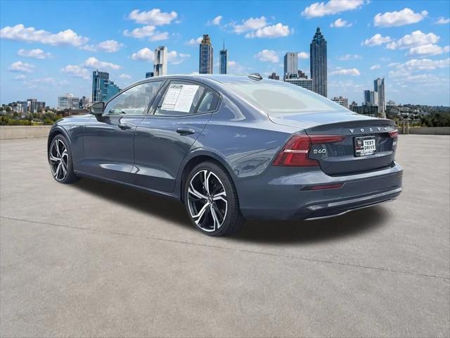 2024 Volvo S60 B5 Core Dark Theme