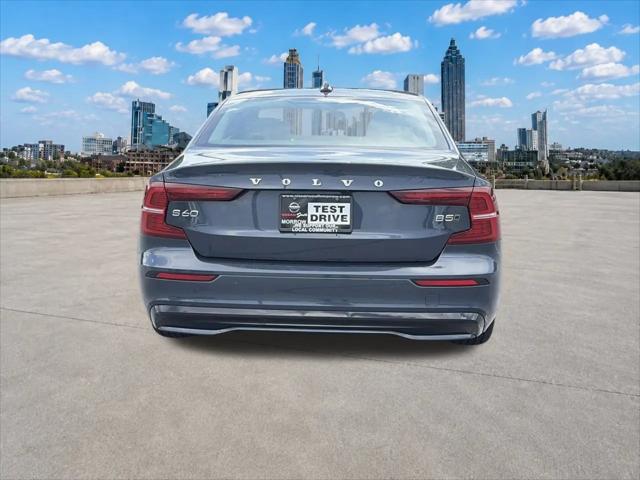 2024 Volvo S60 B5 Core Dark Theme