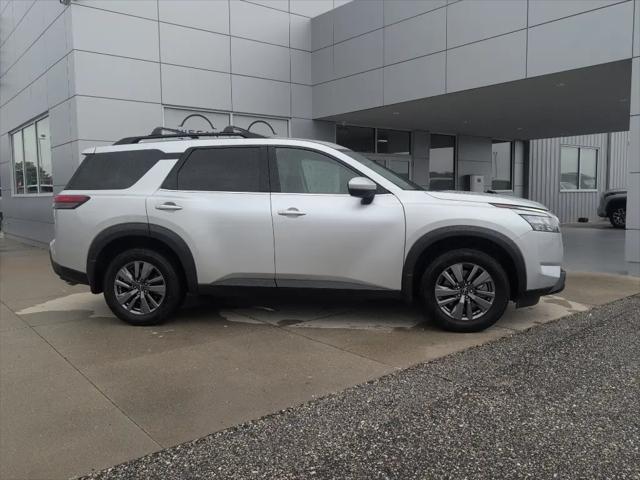 2025 Nissan Pathfinder SV FWD