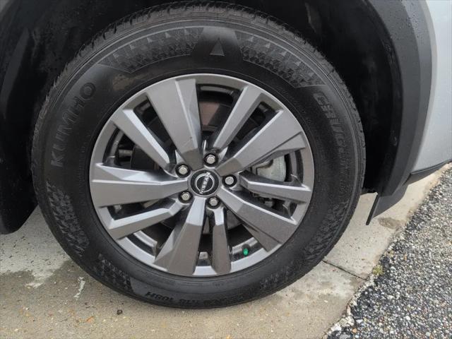 2025 Nissan Pathfinder SV FWD