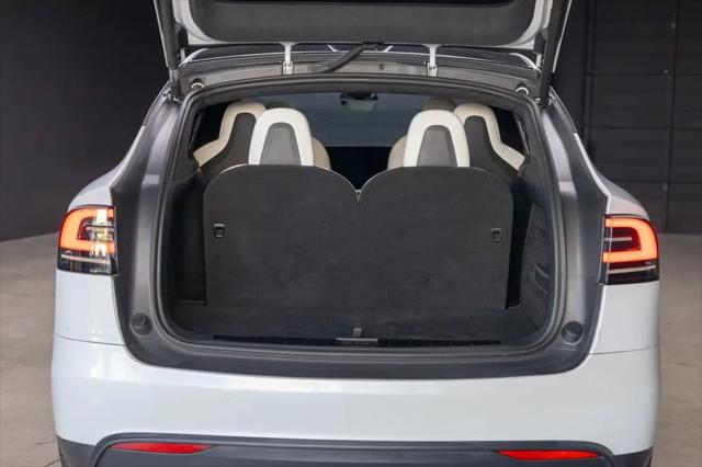 2023 Tesla Model X Plaid Tri Motor All-Wheel Drive