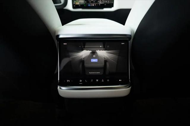 2023 Tesla Model X Plaid Tri Motor All-Wheel Drive
