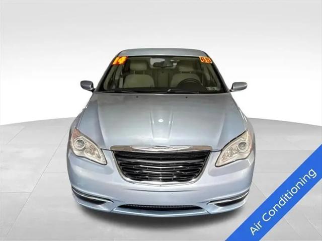 2014 Chrysler 200 Touring