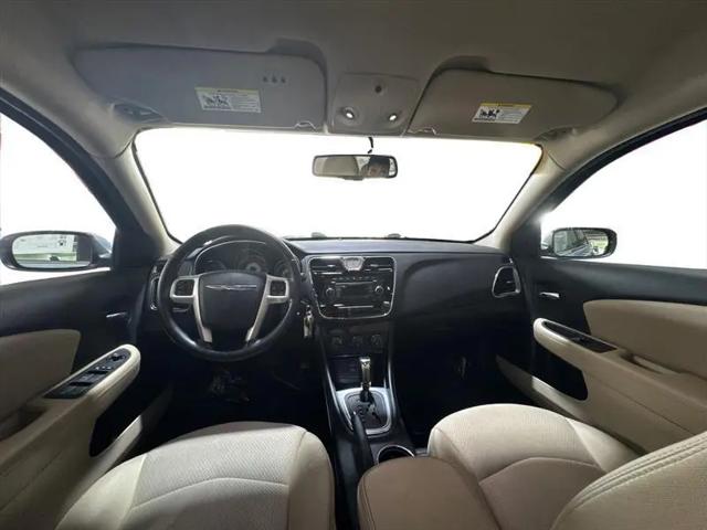 2014 Chrysler 200 Touring