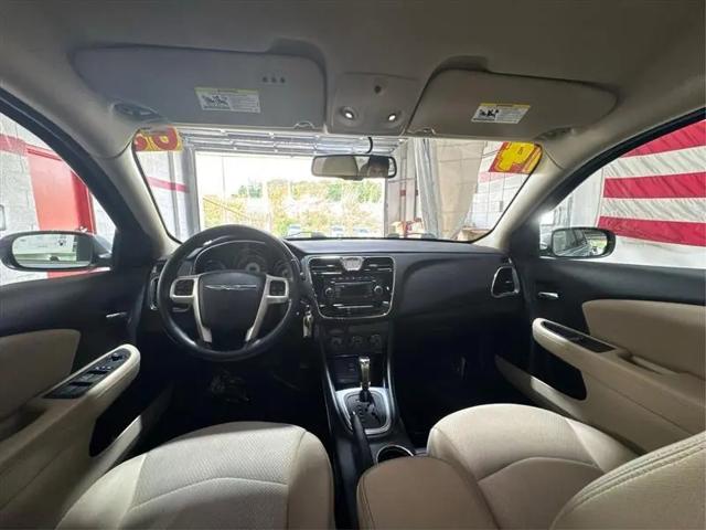 2014 Chrysler 200 Touring