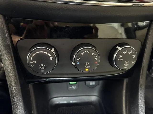 2014 Chrysler 200 Touring