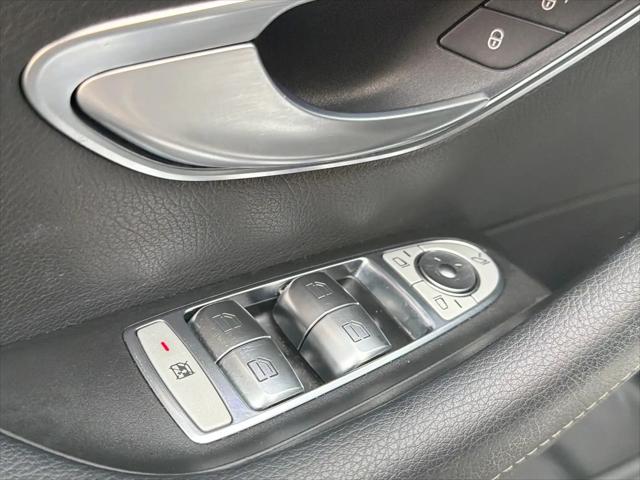 2017 Mercedes-Benz E-CLASS E 300 E 300