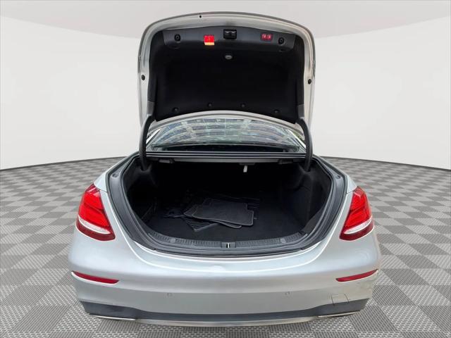 2017 Mercedes-Benz E-CLASS E 300 E 300