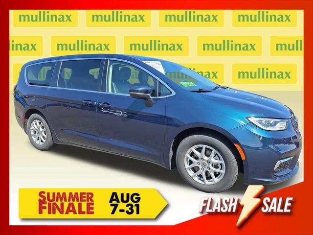 2023 Chrysler Pacifica Touring L for sale in Olympia, WA