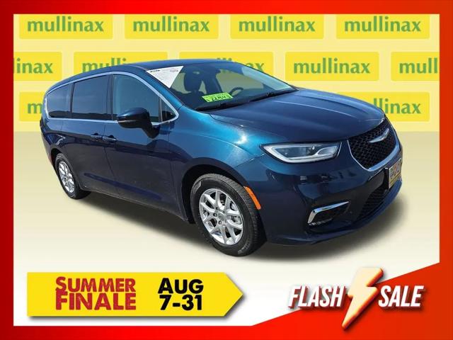 2023 Chrysler Pacifica Touring L for sale in Olympia, WA